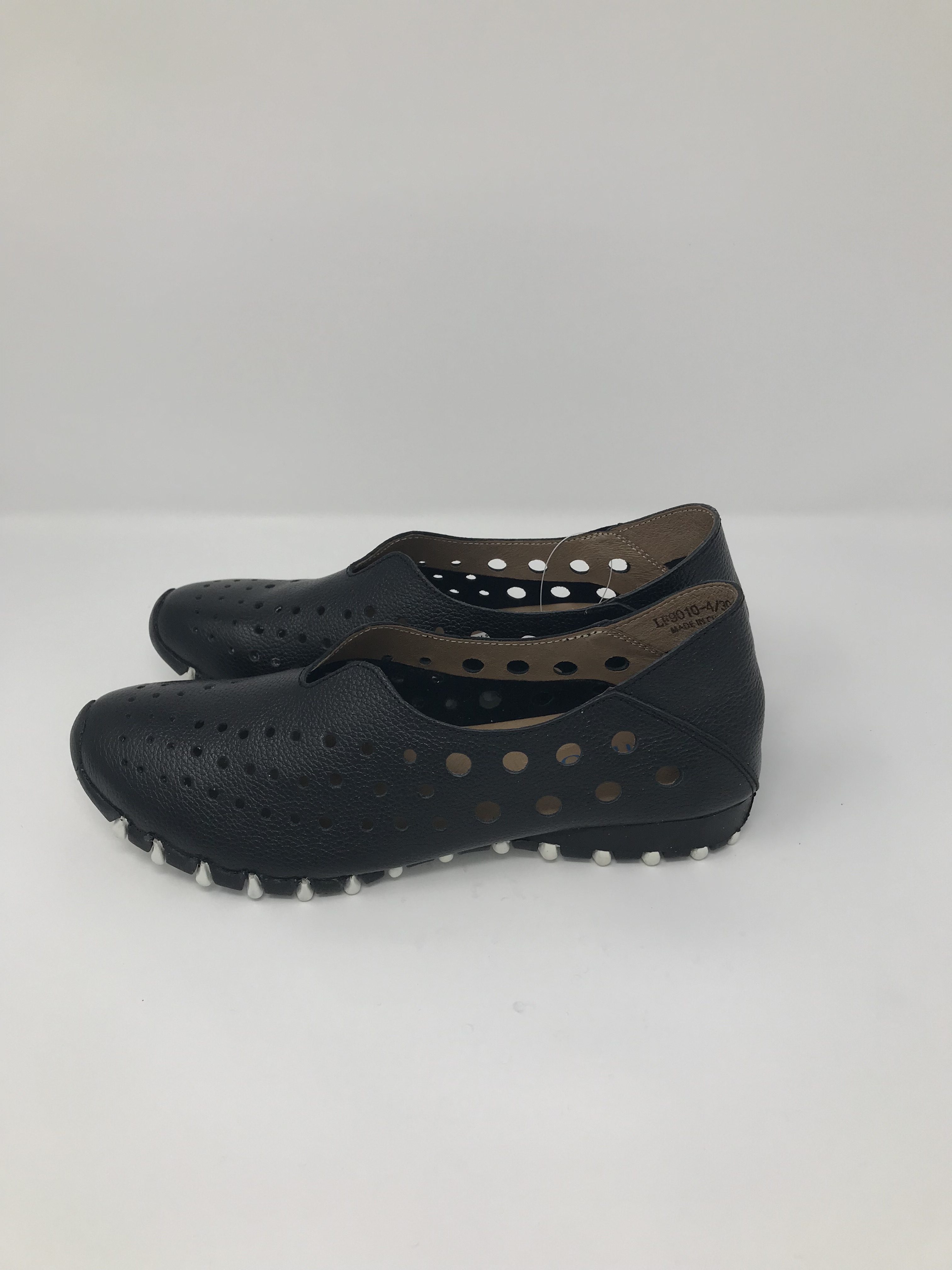 litfoot slip on shoes